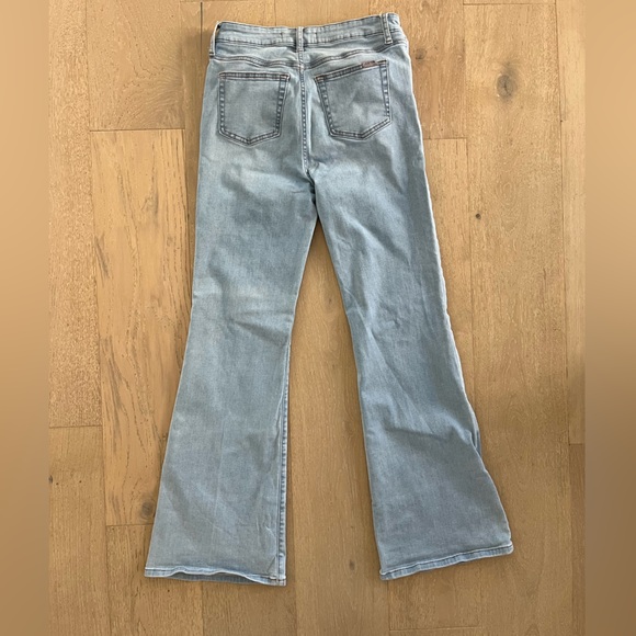 Joe's Jeans The Riley High Rise Light Wash Flare - Picture 4 of 8